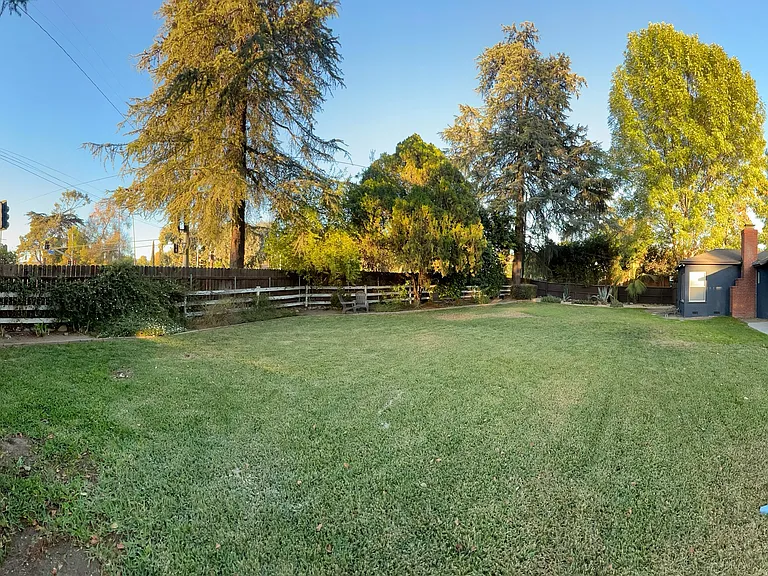 10850 Foothill Blvd — Photo 12