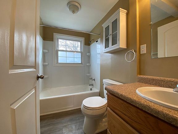 5th image of 3600 Malibu Dr #3600