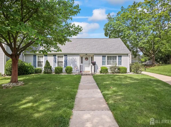 3C Village Mall, Monroe Township, NJ 08831