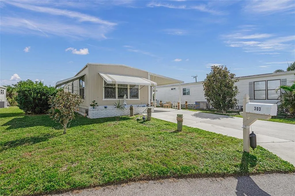 2 bed, 2.0 bath, 728 sqft, $1,400 — Photo 3
