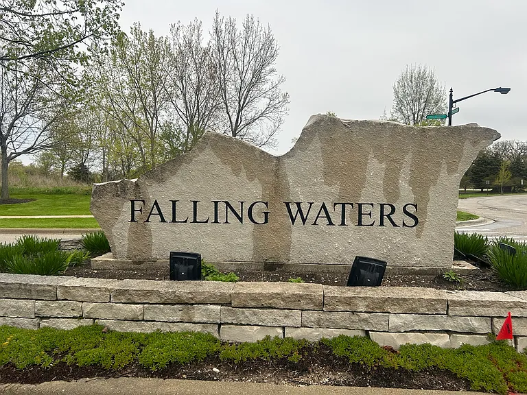 3165 Falling Waters Ln #3165 — Photo 3