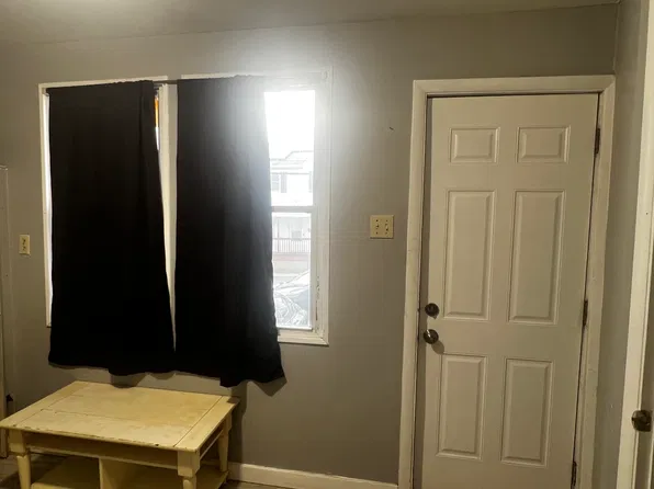 301 Oswald Pl, Vauxhall, NJ 07088