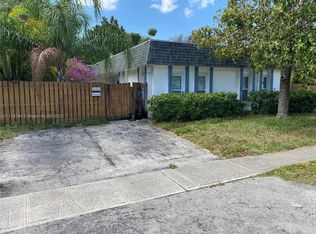 610 SW 2nd Ave #1, Dania, FL 33004