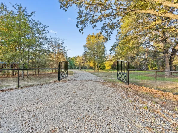 403 County Road 3210, Emory, TX 75440