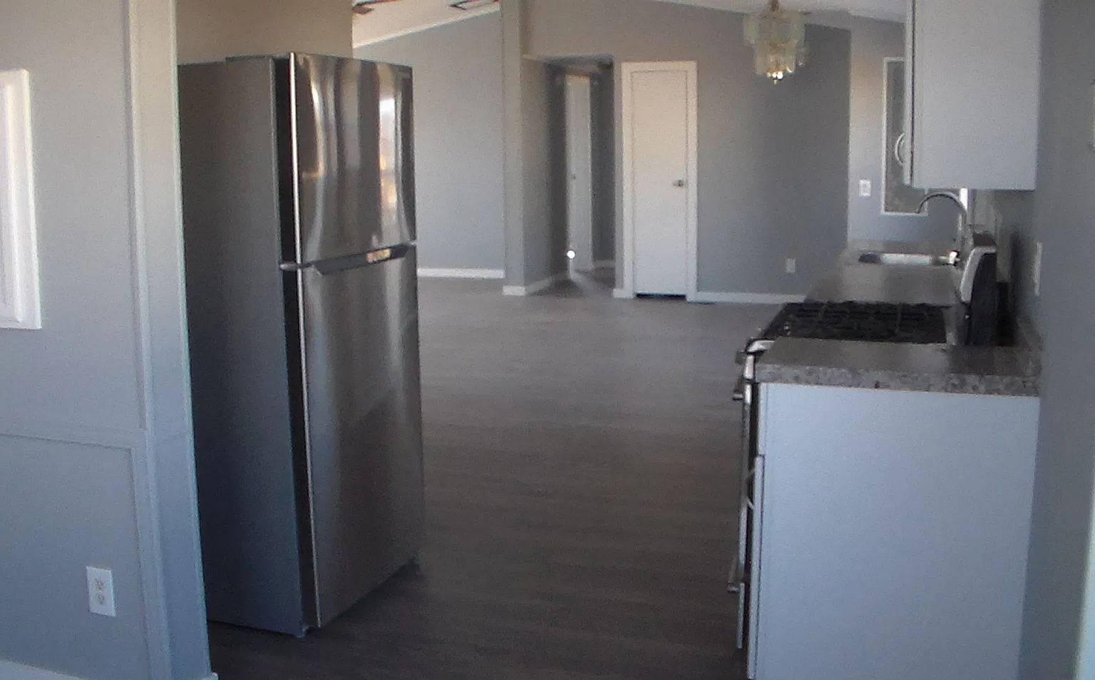 810 Robbie Lane — Photo 4