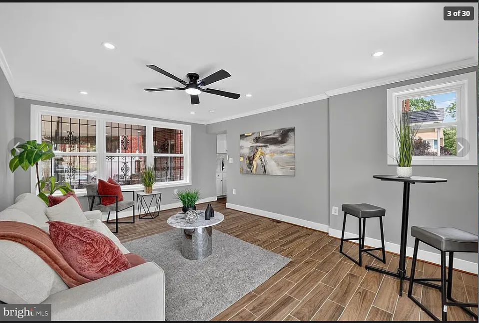 6 bed, 2100 sqft, $7,200 — Photo 3