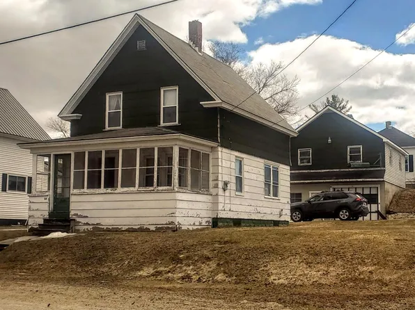 64 Bowdoin Street, Millinocket, ME 04462