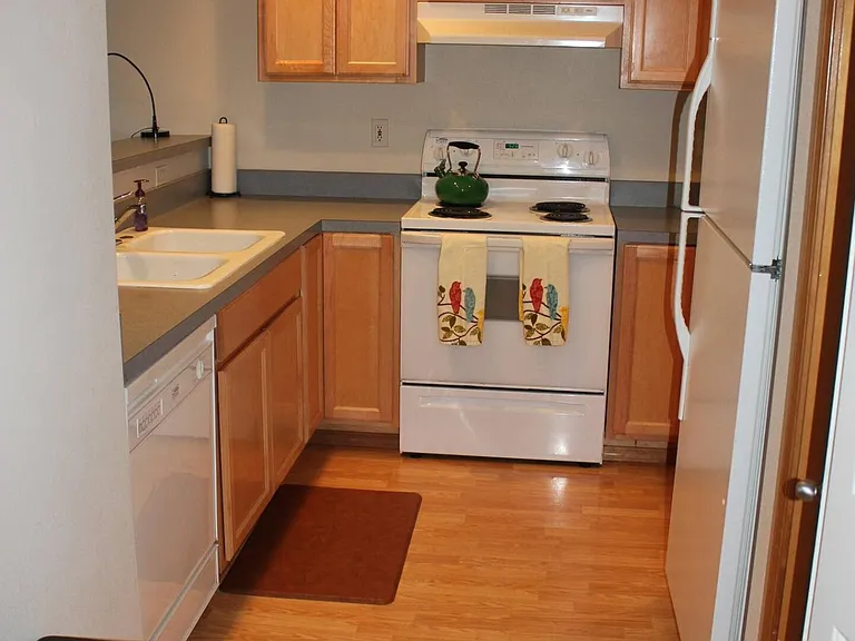 413 Maxs Pl — Photo 7