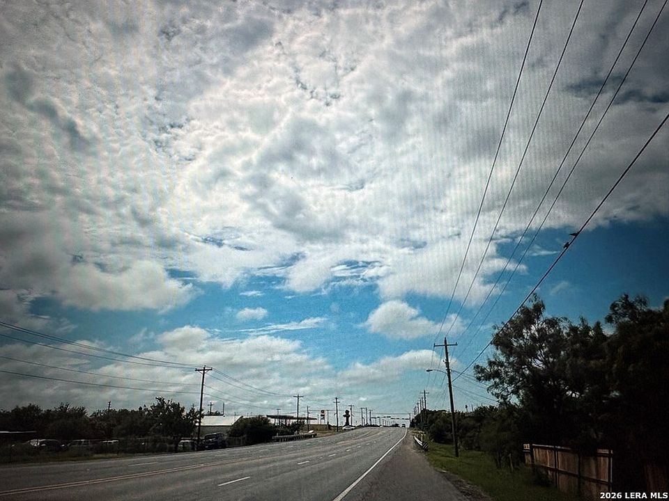 2nd image of 7216 FM 1021