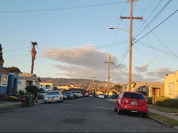 4th image of 1527 53rd Ave