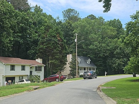 5th image of 2674 Tucson Way