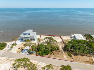 1035 Gulf Shore Blvd, Panacea, FL 32346