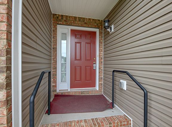 2nd image of 3709 Clearwood Ln