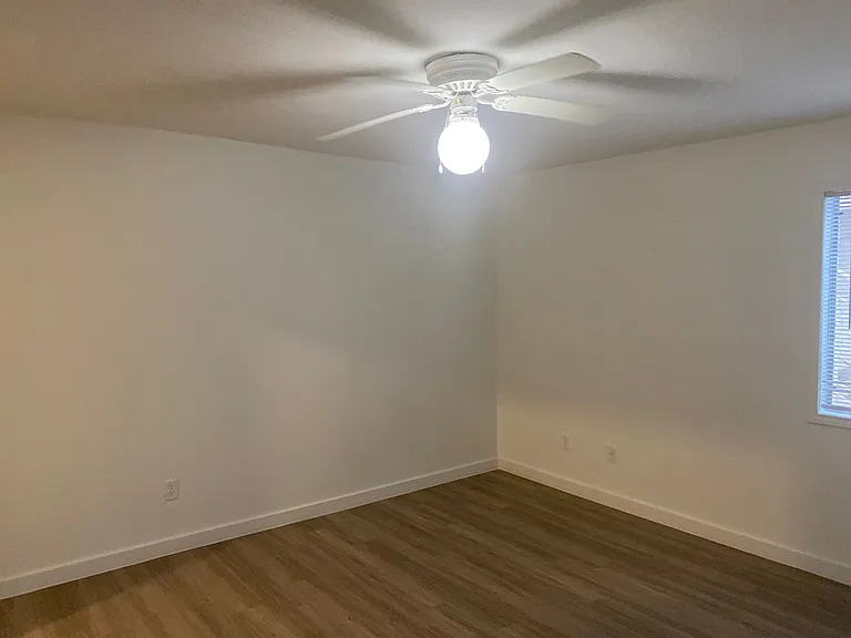 24 Flats Apartments — Photo 30
