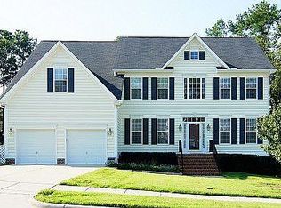 1407 Fairfax Woods Dr, Apex, NC 27502