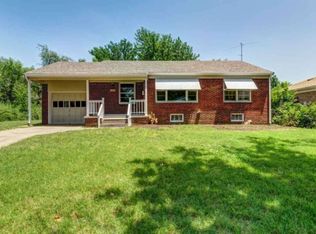 1102 S Prairie Park Rd, Wichita, KS 67218