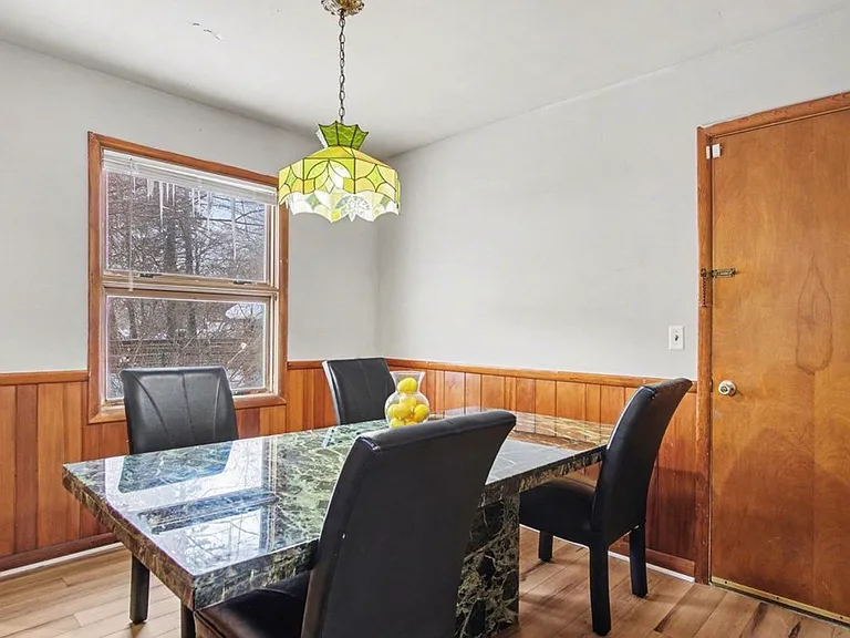 1759 Cambridge Dr SE — Photo 6
