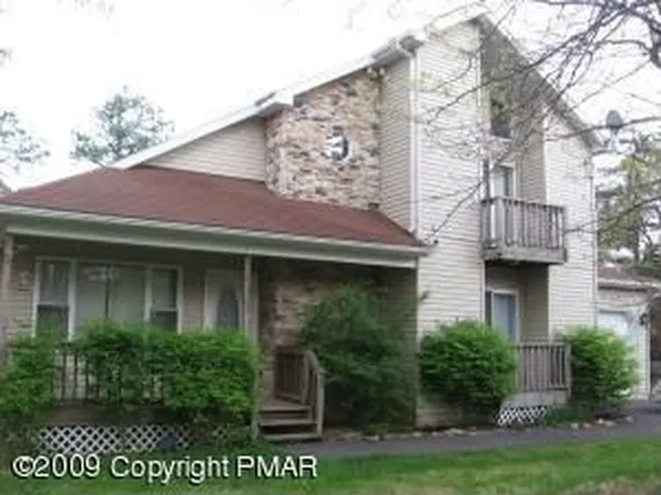 128 White Tail Ln, Long Pond, PA 18334