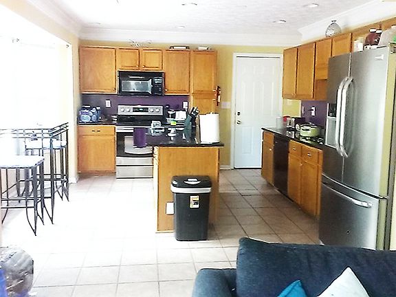 4th image of 5815 Shadow Creek Dr
