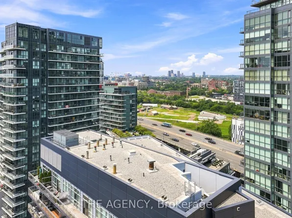 600 Fleet St #2301, Toronto, ON M5V 1B7