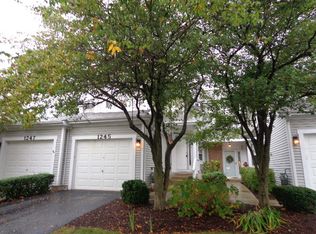 1245 Rhodes Ln, Naperville, IL 60540