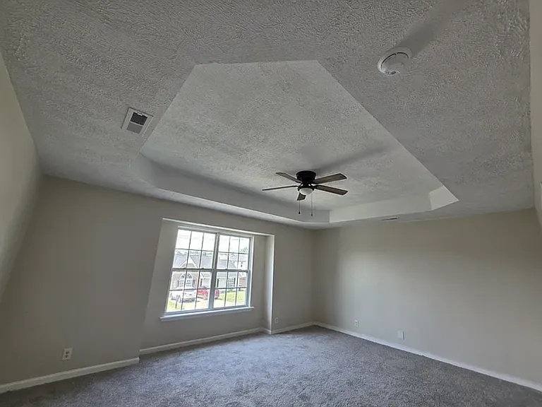1240 Shannon Ln — Photo 10