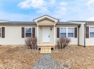 1754 Meadowbrook Ter UNIT C, Hendersonville, NC 28791