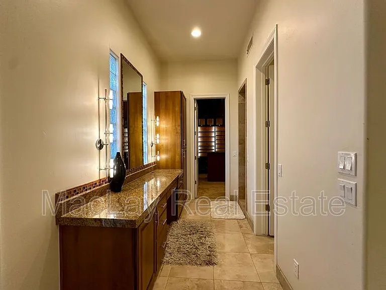 5711 W Linda Ln — Photo 27