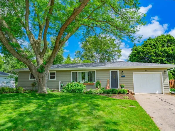 151 Sterling Dr, Oregon, WI 53575