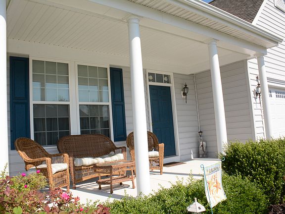 2nd image of 38010 Bayview Cir W
