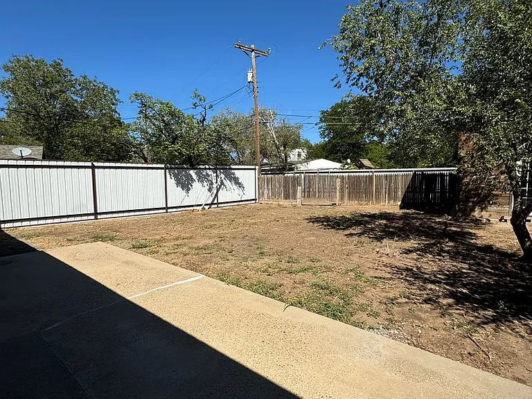 3403 Moss Ln — Photo 12