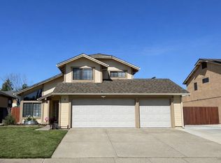 406 Lupine Cir, Vacaville, CA 95687