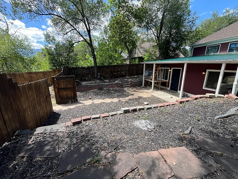 839 E Costilla St #B — Photo 23
