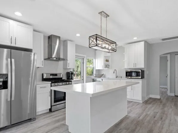 615 SW 9th St, Fort Lauderdale, FL 33315