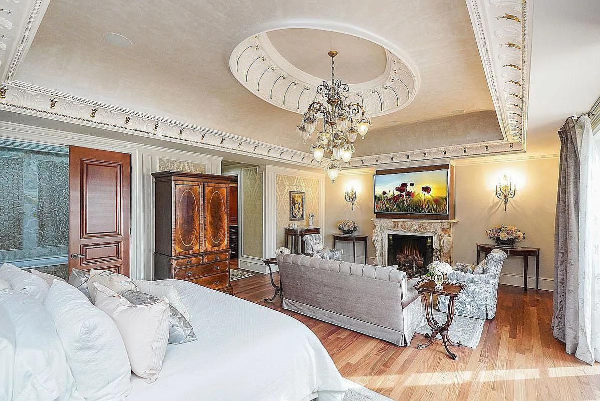 69825b83493621f3af9fb951ee6896