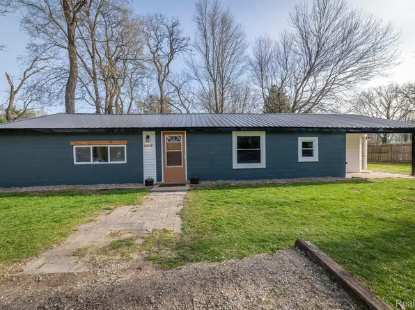 15035 Chippewa Dr, Byron, MI 48418