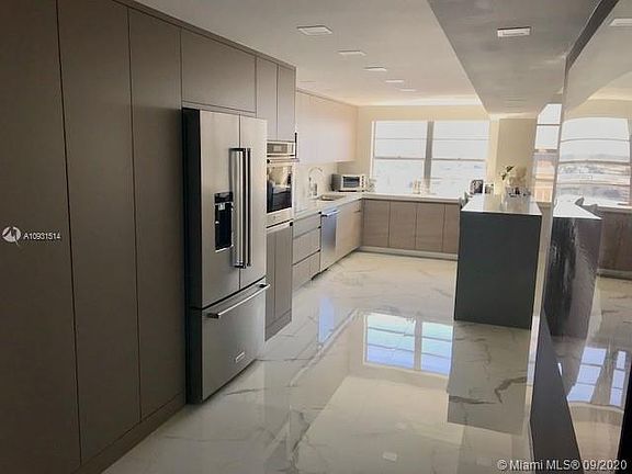 3rd image of 2801 NE 183rd St APT 1617W