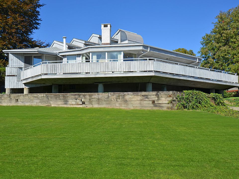 1st image of 180 Battery Park Dr