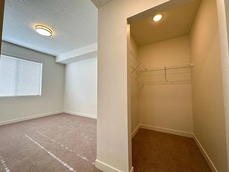 Canyon Vista — Photo 34
