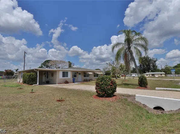 11 California Rd, Lehigh Acres, FL 33936