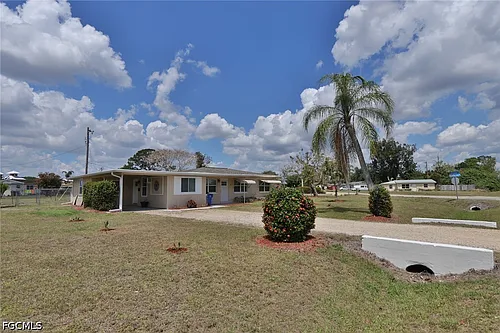 11 California Rd Photo 1