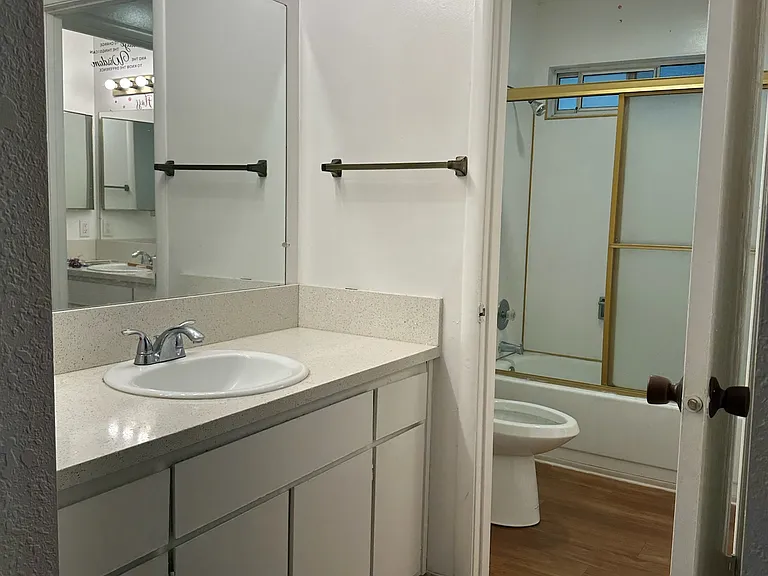 5421 El Camino Ave #22 — Photo 8