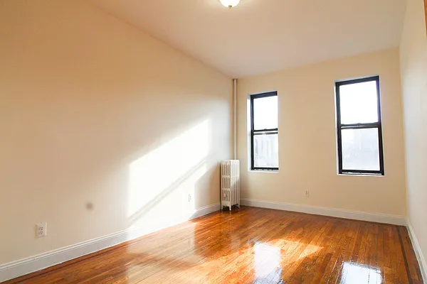 Rented by Voro New York | media 10