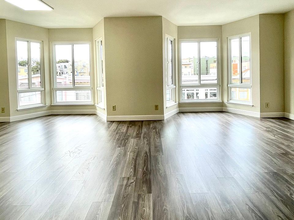 1st image of 428 27th Ave