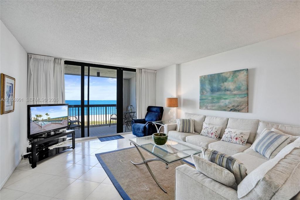 510 N Ocean Blvd APT 308, photo 3
