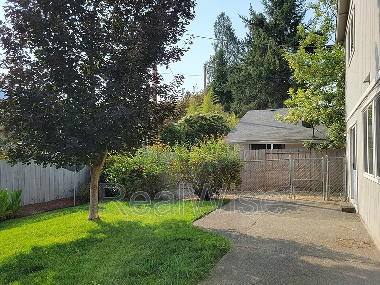 1527 Hamilton Ln — Photo 27