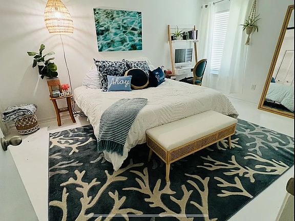 3rd image of 1174 Sailfish St