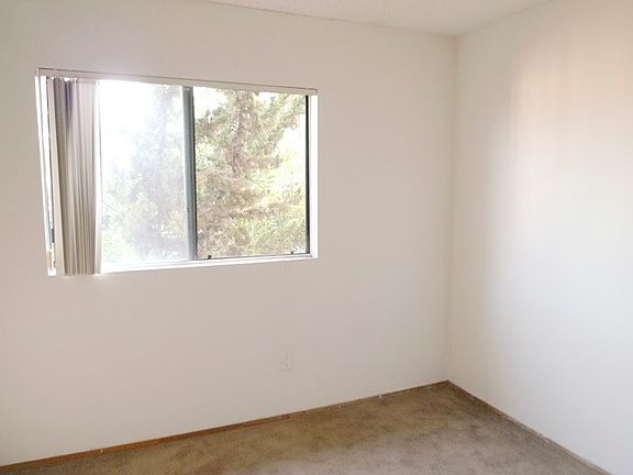 Bedroom (photos of similar unit; does not reflect upgrades)