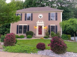 223 Thornwood Ct, Coraopolis, PA