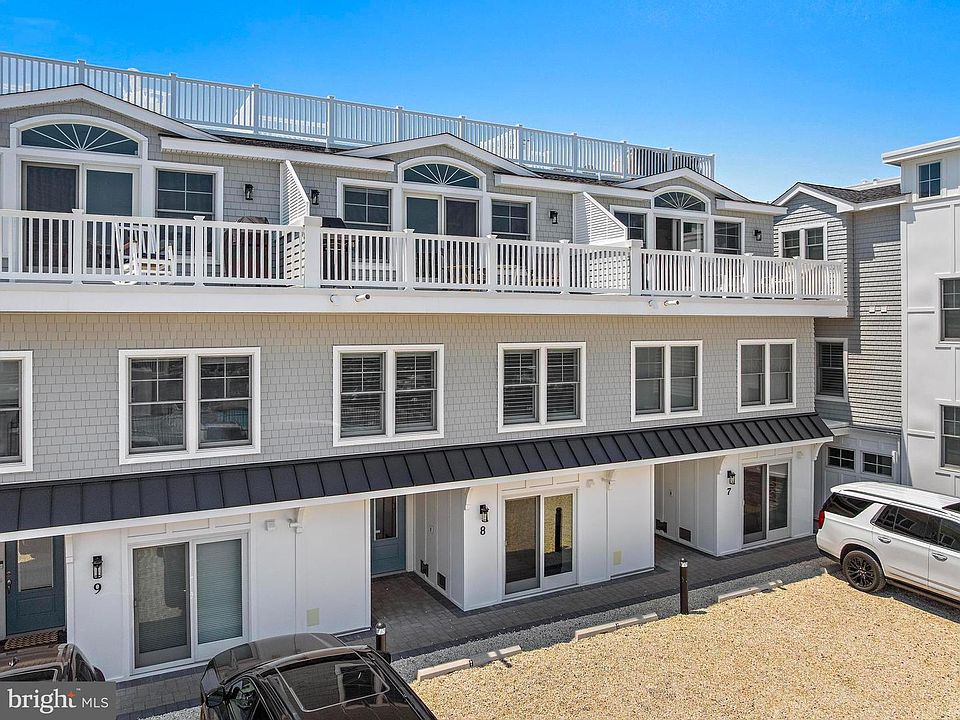 1st image of 2600 Long Beach Blvd #8